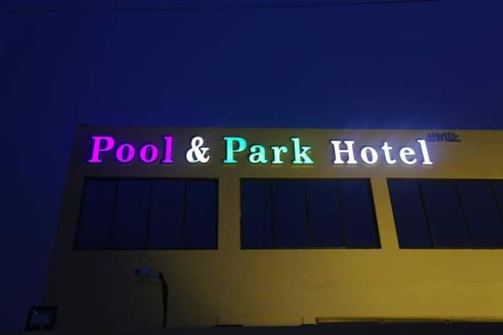Pool & Park Resorts Lahor Kültér fotó
